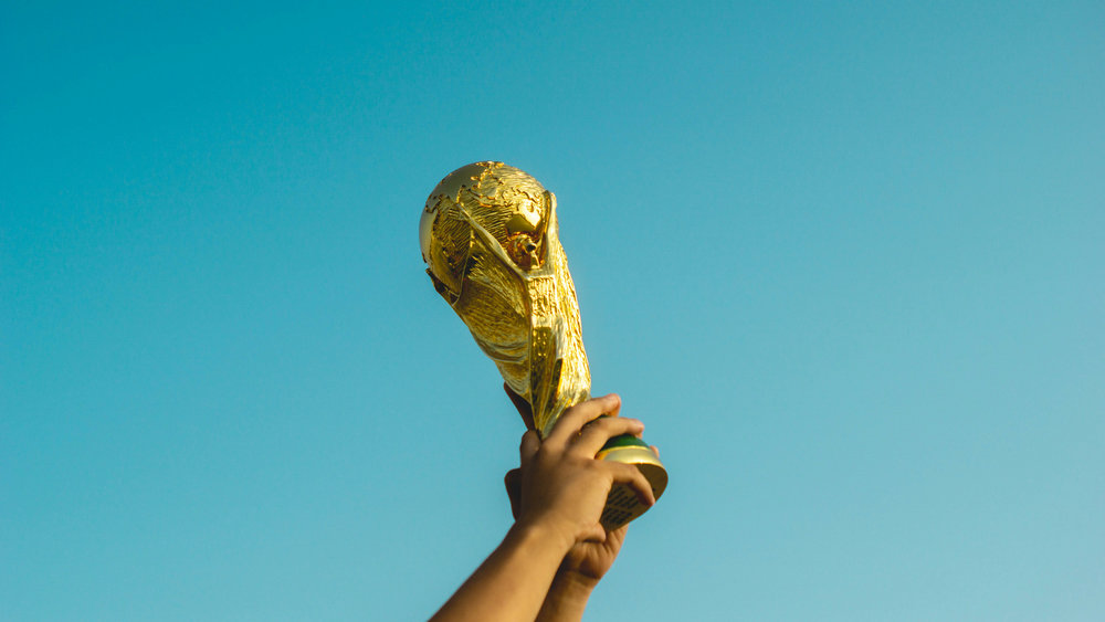 Jugador de fútbol en acción durante el partido
